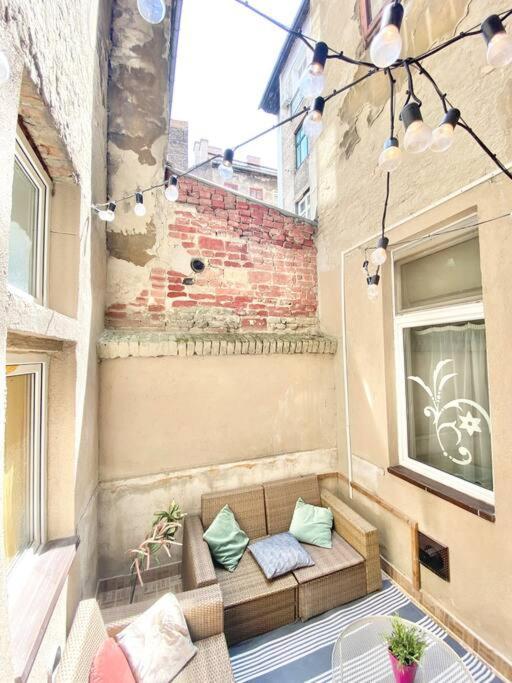 Stay Cool! Apartment With Sauna And Private Garden Budapest Eksteriør bilde